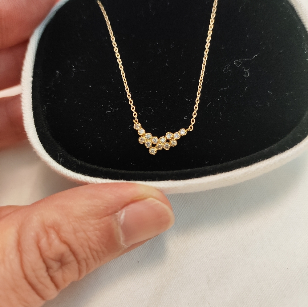 Noguchi YG diamond clusters necklace